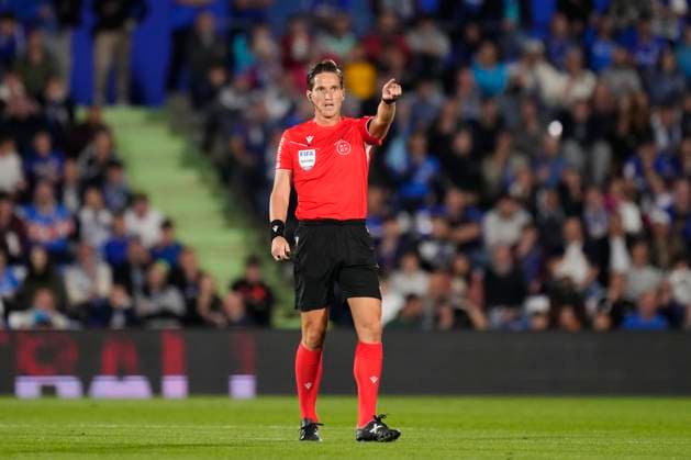 Getafe CF v Real Madrid CF - LaLiga EA Sports Referee Jose Luis Munuera Montero during the LaLiga EA Sports match between Getafe CF and Real Madrid CF at Coliseum on October 19, 2025 in Getafe, Spain. Getafe Madrid Spain  Copyright: xJosexBretonx originalFilename:bretonhernandez-getafecf251019_npD8k.jpg