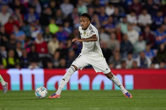 Eder Militao (Real Madrid CF) controls the ball during the LaLiga EA Sports match between Getafe CF v Real Madrid at Coliseum on October 19, 2025 in Getafe, Spain. (Photo by Manu Reino DeFodi Images) Eder Militao Real Madrid CF controls the ball during the LaLiga EA Sports match between Getafe CF v Real Madrid at Coliseum on October 19, 2025 in Getafe, Spain Photo by Manu Reino DeFodi Images