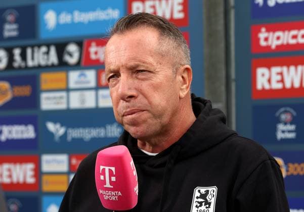 Fussball, Herren, 3.Liga, Saison 2025 2026, TSV 1860 München - MSV Duisburg, Grünwalder Stadion Markus Kauczinski, Trainer (TSV 1860 München) beim Interview Magenta Kopf, Portrait