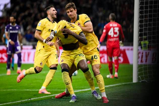 AC Milan v ACF Fiorentina - Serie A Rafael Leao of AC Milan celebrates after scoring a goal from a penalty kick during the Serie A football match between AC Milan and ACF Fiorentina. Milan Italy Copyright: xNicolòxCampox