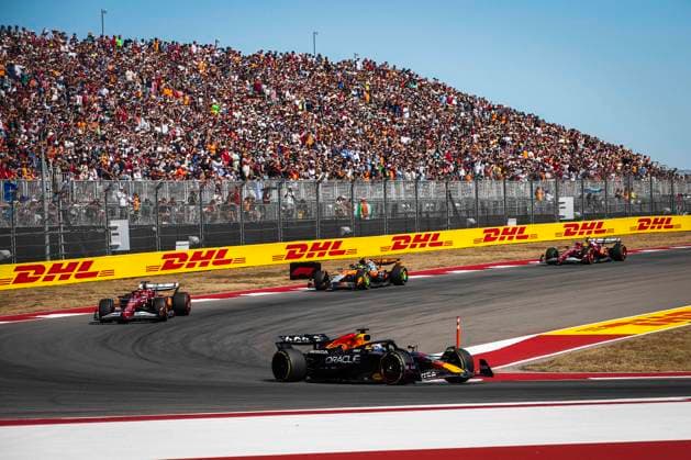 F1 - UNITED STATES GRAND PRIX 2025 01 VERSTAPPEN Max (nld), Red Bull Racing RB21, 16 LECLERC Charles (mco), Scuderia Ferrari SF-25, 04 NORRIS Lando (gbr), McLaren F1 Team MCL39, action during the 2025 Formula 1 United States Grand Prix, 19th round of the 2025 FIA Formula One World Championship, WM, Weltmeisterschaft from October 17 to 19, 2025 on the Circuit of the Americas, in Austin, Texas, United States of America - AustinUnited States Copyright: xXavixBonillax