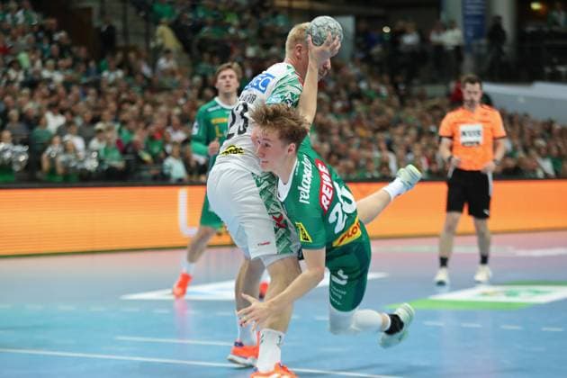 Handball DAIKIN HBL: SC DHfK Leipzig - SC Magdeburg; 19.10.2025 Caspar Gauer (25, SC DHfK Leipzig). Handball, DAIKIN HBL, 1. Bundesliga, Saison 2025 2026, 9. Spieltag: SC DHfK Leipzig vs. SC Magdeburg am 19.10.2025 in der Quarterback Immobilien Arena Leipzig. Copyright: xBEAUTIFULxSPORTS JanxKaeferx