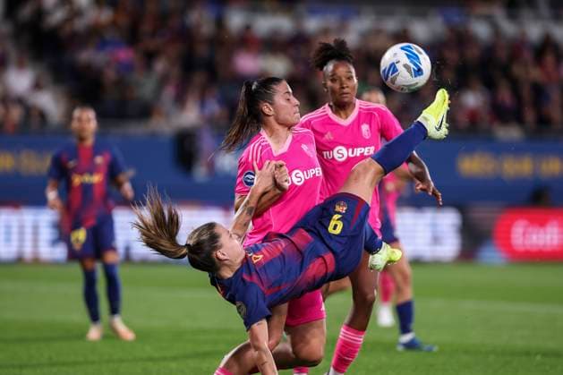 October 19, 2025, Sant Joan Despi, Barcelona, Spain: Claudia Pina Medina of FC Barcelona, Barca in action during the Spanish Women league, Liga F, football match played between FC Barcelona and Granada CF at Johan Cruyff Stadium on October 19, 2025 in Sant Joan Despi, Barcelona. Sant Joan Despi Spain - ZUMAa181 20251019_zaa_a181_291 Copyright: xJavierxBorregox