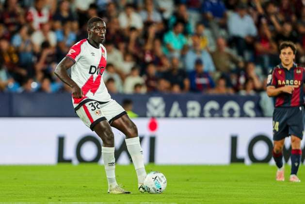 October 19, 2025, Valencia, Valencia, SPAIN: Nobel Mendy of Rayo Vallecano in action during the Spanish league, LaLiga EA Sports, football match played between Levante UD and Rayo Vallecano at Ciutat de Valencia stadium on October 19, 2025, in Valencia, Spain. Valencia SPAIN - ZUMAa181 20251019_zaa_a181_304 Copyright: xIvanxTerronx