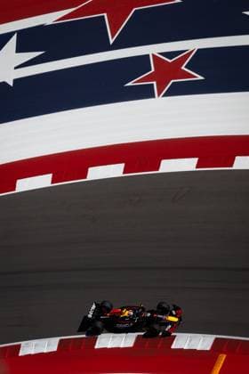 F1 - UNITED STATES GRAND PRIX 2025 01 VERSTAPPEN Max (nld), Red Bull Racing RB21, action during the 2025 Formula 1 United States Grand Prix, 19th round of the 2025 FIA Formula One World Championship, WM, Weltmeisterschaft from October 17 to 19, 2025 on the Circuit of the Americas, in Austin, Texas, United States of America - AustinUnited States  Copyright: xDPPIx