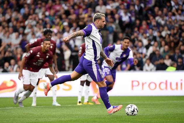 Toulouse FC v FC Metz - Ligue 1 McDonald s 2025 2026 15 Aron Leonard DONNUM (tfc) during the Ligue 1 McDonald s match between Toulouse and Metz at Stadium de Toulouse on October 19, 2025 in Toulouse, France. Toulouse France  Copyright: xFEPx 776348159