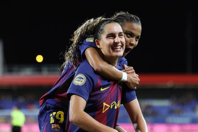 ESP: FC Barcelona, Barca - Granada CF. La Liga F. Date 8 Kika Nazareth and Vicky Lopez of FC Barcelona during the La Liga F match between FC Barcelona and Granada CF played at Johan Cruyff Stadium on October 19 2025 in Barcelona, Spain. Copyright: xMiguelxMarruffox xPRESSINx MM_251018_BARW_GRA_2526_1299