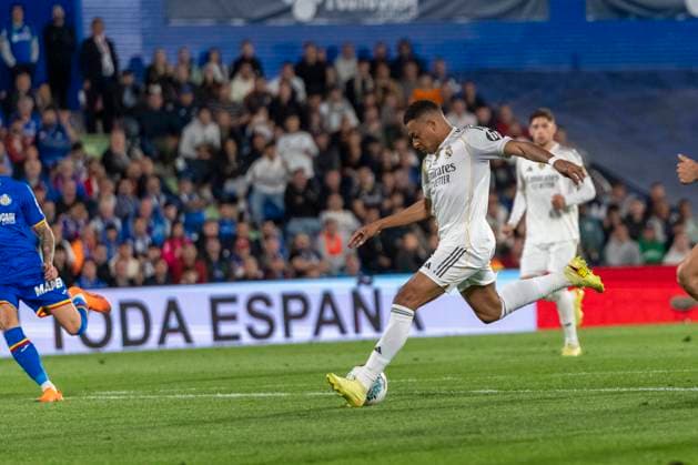 October 19, 2025, Madrid, Madrid, Spain: KYLIAN MBAPPE of Real Madrid CF celebrates a goal during the match belonging to the 25 26 season of La Liga EA soccer Ã¢â‚¬oe GETAFE CF vs. REAL MADRID CF Ã¢â‚¬Â held on October 19, 2025, at the Coliseum Stadiumo, Madrid, Spain. Madrid Spain - ZUMAc312 20251019_zsp_c312_176 Copyright: xOscarxManuelxSanchezx