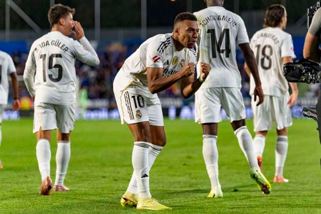 October 19, 2025, Madrid, Madrid, Spain: KYLIAN MBAPPE of Real Madrid CF celebrates a goal during the match belonging to the 25 26 season of La Liga EA soccer Ã¢â‚¬oe GETAFE CF vs. REAL MADRID CF Ã¢â‚¬Â held on October 19, 2025, at the Coliseum Stadiumo, Madrid, Spain. Madrid Spain - ZUMAc312 20251019_zsp_c312_218 Copyright: xOscarxManuelxSanchezx