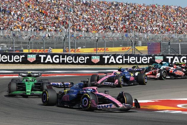 F1 - UNITED STATES GRAND PRIX 2025 10 GASLY Pierre (fra), Alpine F1 Team A525, action 05 BORTOLETO Gabriel (bra), Stake F1 Team Kick C45, action 43 COLAPINTO Franco (arg), Alpine F1 Team A525, action during the 2025 Formula 1 United States Grand Prix, 19th round of the 2025 FIA Formula One World Championship, WM, Weltmeisterschaft from October 17 to 19, 2025 on the Circuit of the Americas, in Austin, Texas, United States of America - AustinUnited States  Copyright: xDPPIx