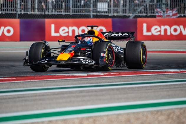 October 19, 2025: Max Verstappen (1) with ORACLE Red Bull Racing Team in action at the Formula 1 MSC Cruises United States Grand Prix, Circuit of the Americas. Austin, Texas. CSM Austin United States of America - ZUMAc04_ 20251019_faf_c04_073 Copyright: xMarioxCantux