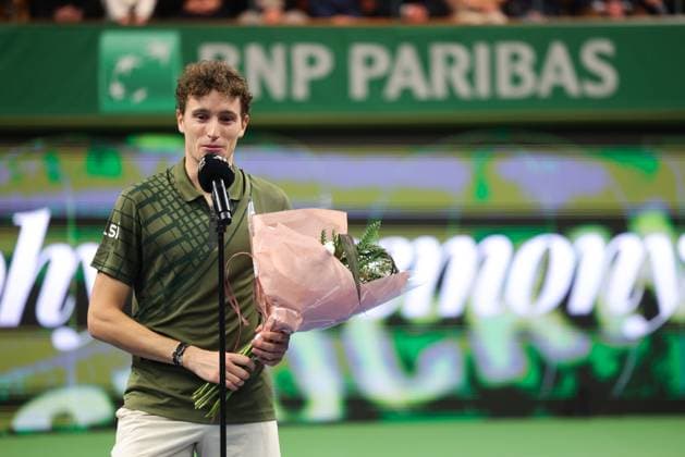 STOCKHOLM, SVERIGE 20251019 Frankrikes Ugo Humbert talar efter förlusten i finalen i singel mot Norges Casper Ruud under tennisturneringen BNP Paribas Nordic Open i Kungliga tennishallen. STOCKHOLM SVERIGE x62260x