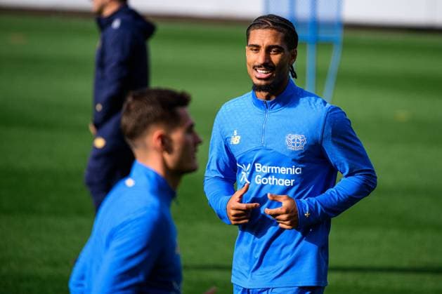 LEVERKUSEN, GERMANY - 20 OCTOBER, 2025: Loic Bade - UEFA Champions League, Pre match practice FC Bayer 04 Leverkusen at BayArena.  Copyright: xVITALIIxKLIUIEVx