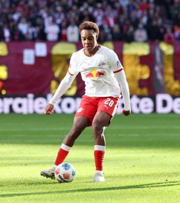 RB Leipzig - Hamburg Bundesliga Leipzig, 18.10.2025, Red Bull Arena, Fußball, 1.Bundesliga, 7.Spieltag , RB Leipzig vs. Hamburger SV 2:1 (1:0) , Im Bild: Assan Ouedraogo (20, RB Leipzig). , Nur zur redaktionellen Nutzung. Only editorial use. , DFL DFB regulations prohibit any use of photographs as image sequences and or quasi-video. ,