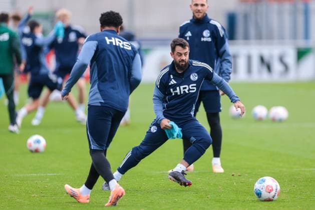 20.10.2025, Fussball, Saison 2025 2026, Training FC Schalke 04, Amin Younes (FC Schalke 04), Gelsenkirchen Trainingsgelände FC Schalke 04 NRW Deutschland xRHR-FOTO YYx Copyright: RHR-FOTOx RHR-FOTO YY