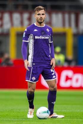 AC Milan v ACF Fiorentina - Serie A Marin Pongracic of ACF Fiorentina in action during the Serie A football match between AC Milan and ACF Fiorentina. Milan Italy Copyright: xNicolòxCampox