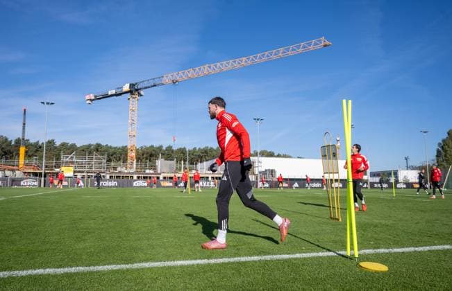 Fußball, Herren, Saison 2025 2026, 1. Bundesliga, 1. FC Union Berlin, Training, Oliver Burke (1. FC Union Berlin), 20.10. 2025, Copyright: xMatthiasxKochx
