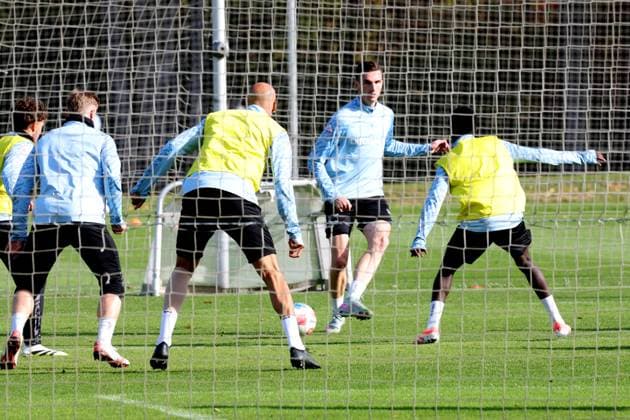 DEU, DFL, 2. FBL Hertha BSC, Training, 20.10.2025, Sportforum, Berlin, DEU, DFL, 2. FBL Hertha BSC, Training, im Bild Niklas Kolbe (Hertha BSC Berlin 27), John Anthony Brooks (Hertha BSC Berlin 25) DFL - regulations prohibit any use of Photographs as image sequences and or quasi-video
