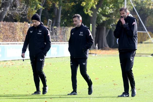 DEU, DFL, 2. FBL Hertha BSC, Training, 20.10.2025, Sportforum, Berlin, DEU, DFL, 2. FBL Hertha BSC, Training, im Bild Cheftrainer Stefan Leitl (Hertha BSC Berlin), Co-Trainer Andre Mijatovic (Hertha BSC Berlin), Co-Trainer Patrick Ebert (Hertha BSC Berlin) DFL - regulations prohibit any use of Photographs as image sequences and or quasi-video