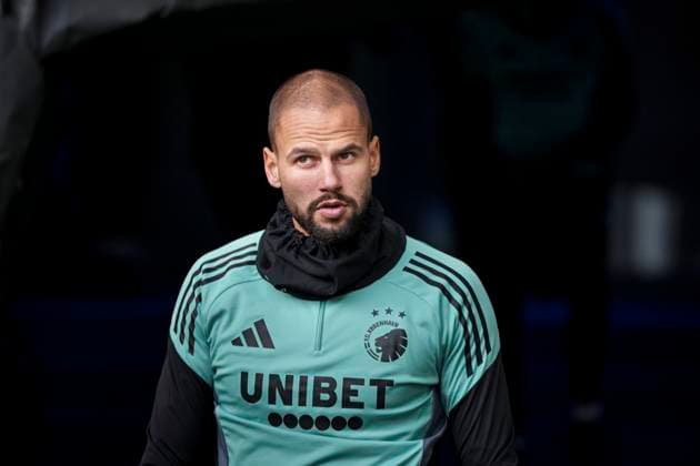 Denmark Champions League FC Copenhagen Pantelis Hatzidiakos arrives at FC Copenhagen s training in Parken on Monday, October 20, 2025. FC Copenhagen faces the German team Borussia Dortmund in the UEFA Champions League in Parken on Tuesday , Copenhagen Denmark Copyright: Ritzau Scanpix LiselottexSabroex spdk20251020-161047-L