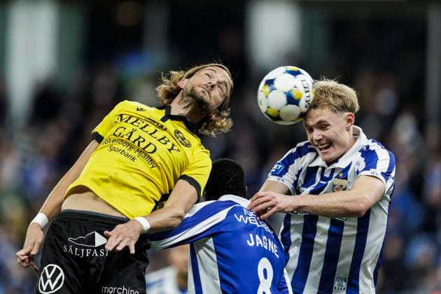 251020 Mjällbys Tom Pettersson, IFK Göteborgs Imam Jagne och Max Fenger under fotbollsmatchen i Allsvenskan mellan IFK Göteborg och Mjällby den 20 oktober 2025 i Göteborg. Copyright: MICHAELxERICHSEN BB251020MI014