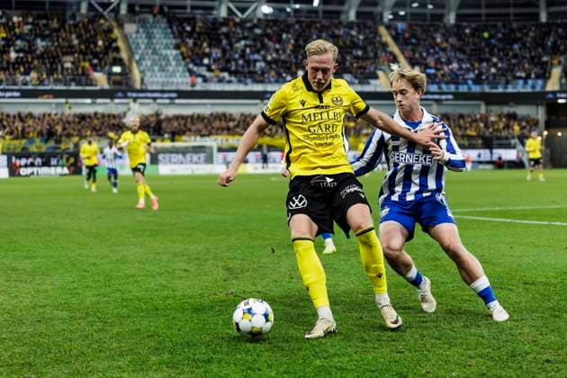 251020 Mjällbys Herman Johansson och IFK Göteborgs Noah Tolf under fotbollsmatchen i Allsvenskan mellan IFK Göteborg och Mjällby den 20 oktober 2025 i Göteborg. Copyright: MICHAELxERICHSEN BB251020MI018