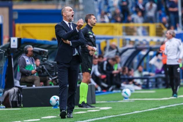 Igor Tudor Head Coach of Juventus FC reacts during Serie A 2025 26 football match between Como 1907 and Juventus FC at Giuseppe Sinigaglia Stadium in Como Como Italy Copyright: xBEAUTIFULxSPORTS Carabellix