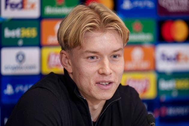Denmark Champions League Dortmund Daniel Svensson during Borussia Dortmund s press conference, PK, Pressekonferenz in Parken on Monday, October 20, 2025. Borussia Dortmund faces FC Copenhagen in the Champions League in Parken on Tuesday. (Photo: Liselotte Sabroe Ritzau Scanpix) , Copenhagen Denmark Copyright: Ritzau Scanpix LiselottexSabroex spdk20251020-195505-L