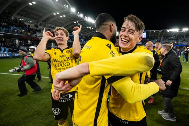251020 Mjällbys Elliot Stroud jublar efter fotbollsmatchen i Allsvenskan mellan IFK Göteborg och Mjällby den 20 oktober 2025 i Göteborg. Copyright: CARLxSANDIN BB251020CS050