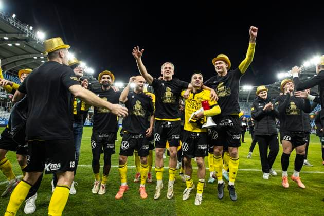 251020 Mjällbys spelare jublar efter fotbollsmatchen i Allsvenskan mellan IFK Göteborg och Mjällby den 20 oktober 2025 i Göteborg. Copyright: MICHAELxERICHSEN BB251020MI047