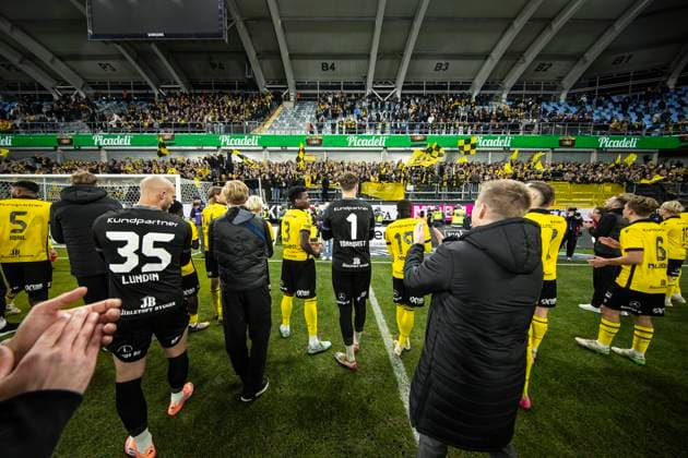 251020 Mjällbys spelare jublar efter fotbollsmatchen i Allsvenskan mellan IFK Göteborg och Mjällby den 20 oktober 2025 i Göteborg. Copyright: MICHAELxERICHSEN BB251020MI064