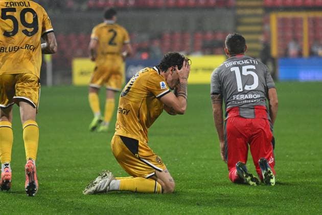 October 20, 2025, Cremona: NicolÃ² Zaniolo of Udinese reacts during the italian soccer Serie A match between Us Cremonese vs Udinese Calcio on october 20, 2025 at the Zini stadium in Cremona, Italy. ANSA Soccer: Serie A; Cremonese Vs Udinese  - ZUMAa110 20251020_zaf_a110_049 Copyright: xAlessioxTarpinix