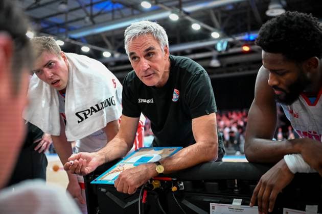 Barmer 2. Basketball Bundesliga ProA: Rheinstars Köln vs. Tigers Tübingen, 20.10.2025 Stephan Baeck (Trainer RheinStars Köln), Barmer 2. Basketball Bundesliga ProA: Rheinstars Köln vs. Tigers Tübingen am 20.10.2025 in der Motorworld Köln in Koeln (Nordrhein-Westfalen) Copyright: xBEAUTIFULxSPORTS Mueller-Laschetx