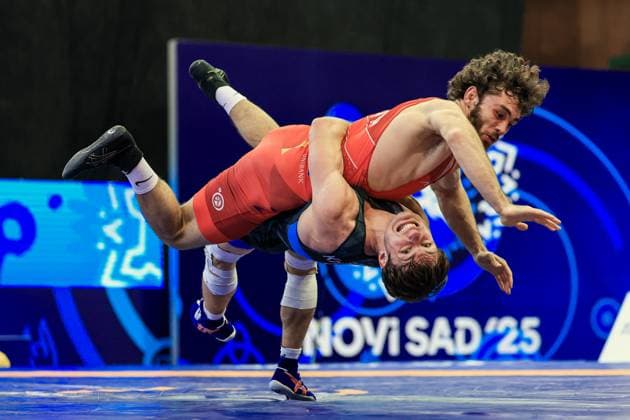 2025 U23 Wrestling World Championships 67kg GR - Ruben Miranyan (ARM) df. Imed Khudzhadze (UKR) *** 2025 U23 Wrestling World Championships 67kg GR Ruben Miranyan ARM df Imed Khudzhadze UKR Copyright: xUnitedxWorldxWrestlingx xAmirrezx United World Wrestling Kadir C