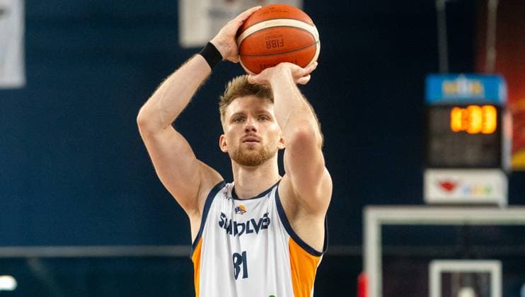 21.10.2025, Basketball, Herren, FIBA Europe Cup, Saison 2025 26, Gruppe B, 2. Spieltag, Rostock Seawolves - Windrose Giants Antwerp Andy Van Vliet (Rostock Seawolves) Rostock Stadthalle Mecklenburg-Vorpommern Deutschland