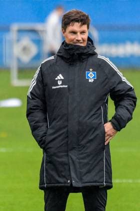 Trainer Merlin Polzin ( HSV ) Deutschland , Hamburg , Volksparkstadion , Trainingsgelände Fussball , 1. Bundesliga , Training des Hamburger SV