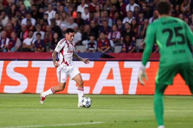 October 21, 2025, Barcelona, Barcelona, SPAIN: Francisco Ortega of Olympiacos FC in action during the UEFA Champions League 2025 26 League Phase MD3 match between FC Barcelona, Barca and Olympiacos FC at Estadi Olimpic Lluis Companys on October 21, 2025 in Barcelona, Spain. Barcelona SPAIN - ZUMAa181 20251021_zaa_a181_156 Copyright: xJavierxBorregox
