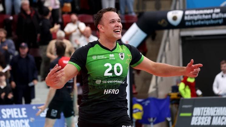BAU 21.10.2025 Ludwigsburg Volleyball Barock Volleys MTV Ludwigsburg vs. SVG Lüneburg, Jeffrey Klok (LB) jubelt