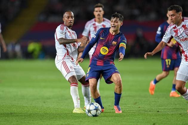 FC Barcelona, Barca v OLIMPIACOS FC OLIMPIC STADIUM LLUIS COMPANYS. MONTJUIC,BARCELONA. October 21,2025 FC BARCELONA vs OLIMPIACOS FC October 21,2025 Pedri (8) of FC Barcelona during the soccer match corresponding to the third match of the group stage of the UEFA Champions League between FC Barcelona and Olimpiacos FC at Olimpic Stadium Lluis Companys of MontjuÃ¯c in Barcelona, Spain. Barcelona ESP Copyright: xS.xRosx