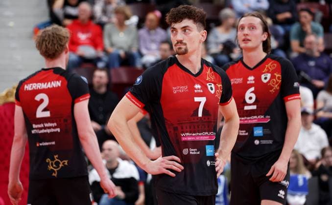 BAU 21.10.2025 Ludwigsburg Volleyball Barock Volleys MTV Ludwigsburg vs. SVG Lüneburg, Tm Köpfli (LB, vorn) enttäuscht