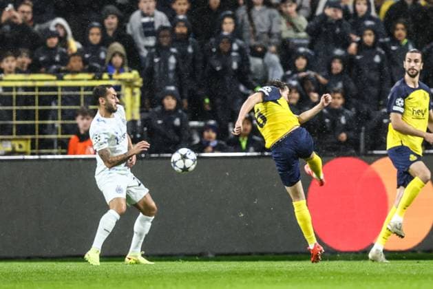 Union s Kamiel Van De Perre pictured in action during a soccer game between Belgian Royale Union Saint-Gilloise and Italian Internazionale Milano, Tuesday 21 October 2025 in Brussels, on the third day of the League phase of the UEFA Champions League tournament. BRUNOxFAHY  x137533541x