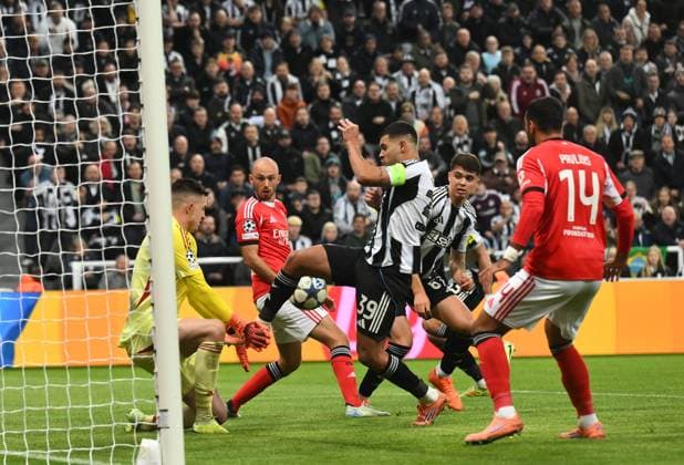 Bruno Guimaraes of Newcastle United sees his shot saved by Anatoliy Trubin goalkeeper for Benfica Newcastle United v Benfica, UEFA Champions League, Group Stage, Football, St James Park, Newcastle, UK - 21 Oct 2025Newcastle St James Park United Kingdom EDITORIAL USE ONLY No use with unauthorised audio, video, data, fixture lists, club league logos or live services. Online in-match use limited to 120 images, no video emulation. No use in betting, games or single club league player publications. Copyright: xRichardxLee Shutterstockx 15552303x