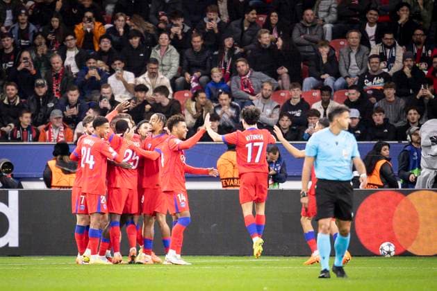 UEFA Champions League, Bayer 04 Leverkusen vs. Paris Saint-Germain, 21.10.2025 LEVERKUSEN, GERMANY - OCTOBER 21: Willian Pacho (Paris St. Germain, 51) scores 0:1 early during the UEFA Champions League match on gameday 3 between Bayer 04 Leverkusen vs. Paris Saint-Germain at BayArena on October 21, 2025 in Leverkusen, Germany. DFL REGULATIONS PROHIBIT ANY USE OF PHOTOGRAPHS AS IMAGE SEQUENCES AND OR QUASI-VIDEO. Copyright: xBEAUTIFULxSPORTS AxelxKohringx