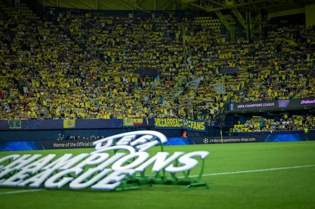 Supporters of Villarreal CF are seen during a UEFA Champions League match between Villarreal FC and Manchester City at Estadio de La Ceramica in Villarreal, , Spain, on October 21 2025. Photo by Felipe Mondino Copyright: x@FELIPExMONDINOx