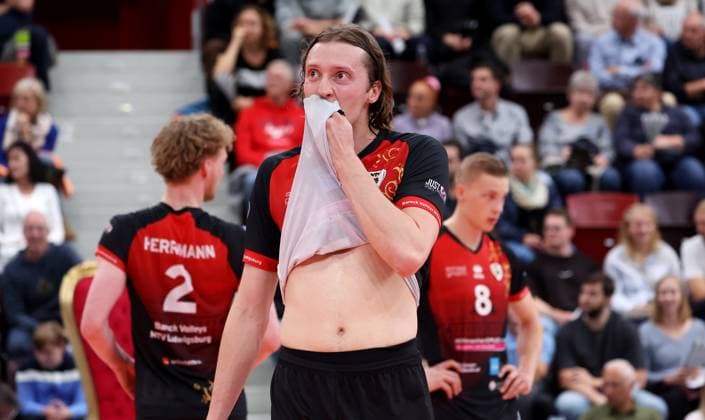 BAU 21.10.2025 Ludwigsburg Volleyball Barock Volleys MTV Ludwigsburg vs. SVG Lüneburg, Ben-Simon Bonin (LB) enttäuscht