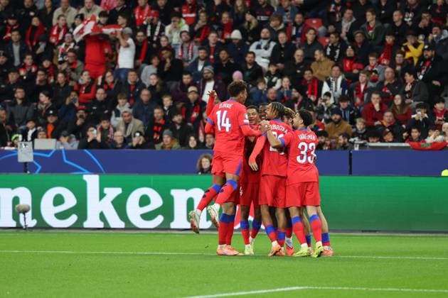 21.10.2025, xrekx, Fussball UEFA Champions League, Bayer 04 Leverkusen - Paris St. Germain PSG v.l. Torjubel nach dem Tor zum celebrating the goal celebrate 0:1 durch Willian Pacho (FC Paris Saint-Germain) (DFL DFB REGULATIONS PROHIBIT ANY USE OF PHOTOGRAPHS as IMAGE SEQUENCES and or QUASI-VIDEO) Leverkusen