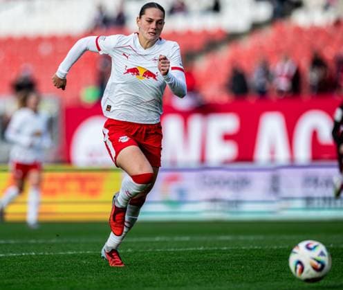 Leipzigs Giovanna Hoffmann. Fussball 1. Frauen Bundesliga, 5. Spieltag: 1. FC Nuernberg - RB Leipzig. 5. Oktober 2025: Nuernberg, Max-Morlock-Stadion. 1. FC Nuernberg - RB Leipzig