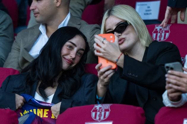 Spain-Football-Champions League FC Barcelona, Barca v Olympiacos in Barcelona, Spain. Barcelona, Spain, 21, October, 2025. Nicki Nicole before Champions League match between FC Barcelona and Olympiacos in Olympic Stadium Lluis Companys, Barcelona, Spain, on October 21, 2025. Barcelona Olympic Stadium Lluis Companys Barcelona Spain