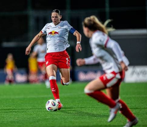 Leipzigs Giovanna Hoffmann. Fussball 1. Frauen Bundesliga, 6. Spieltag: RB Leipzig - SGS Essen. 10. Oktober 2025: Leipzig, Trainingszentrum am Cottaweg. RB Leipzig - SGS Essen