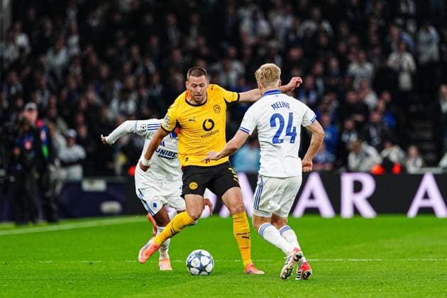 Waldemar Anton (Borussia Dortmund, 03), Birger Meling (FC Kopenhagen, 24) DEN, FC Kopenhagen vs. Borussia Dortmund, Fussball, UEFA Champions League, Spieltag 3, Spielzeit 2025 2026, 21.10.2025 DEN, FC Kopenhagen vs. Borussia Dortmund, Fussball, UEFA Champions League, Spieltag 3, Spielzeit 2025 2026, 21.10.2025 Kopenhagen Copyright: xEibner-Pressefoto MarcelxvonxFehrnx EP_MFN